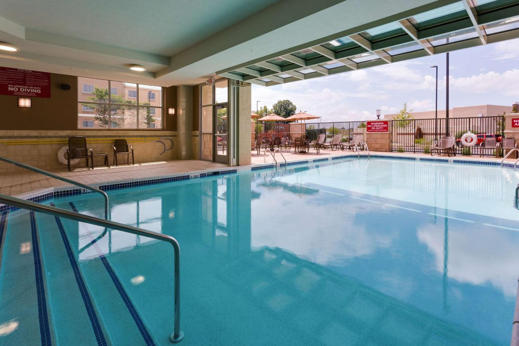 Drury Plaza Hotel Columbia East Экстерьер фото