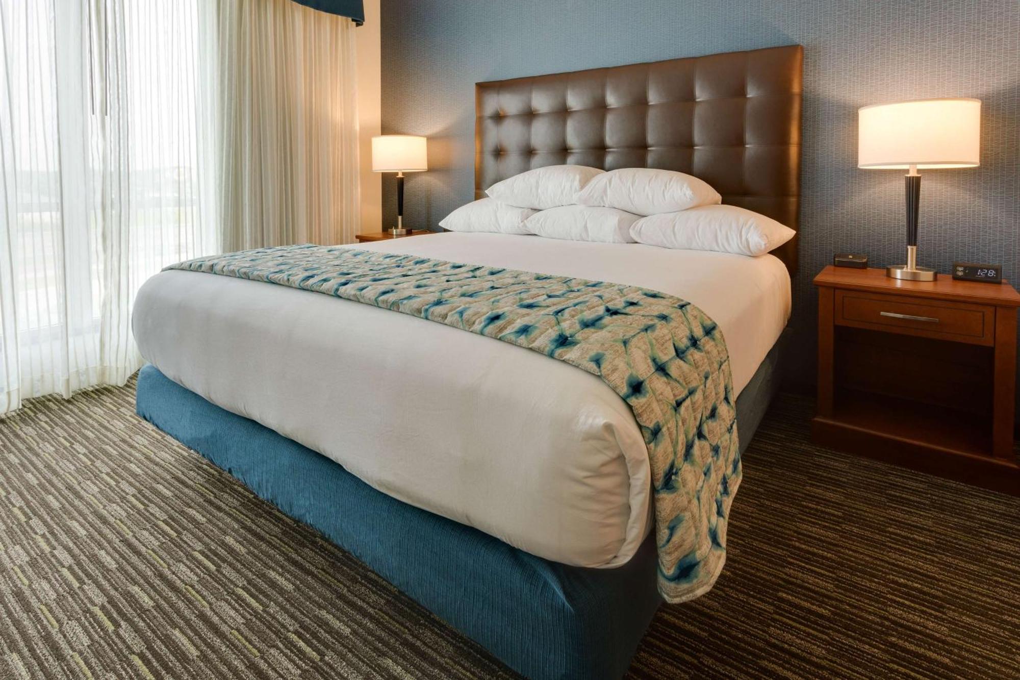 Drury Plaza Hotel Columbia East Экстерьер фото